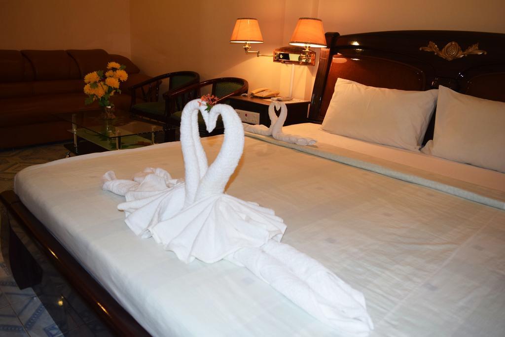 Reaksmey Battambang Hotel Bagian luar foto